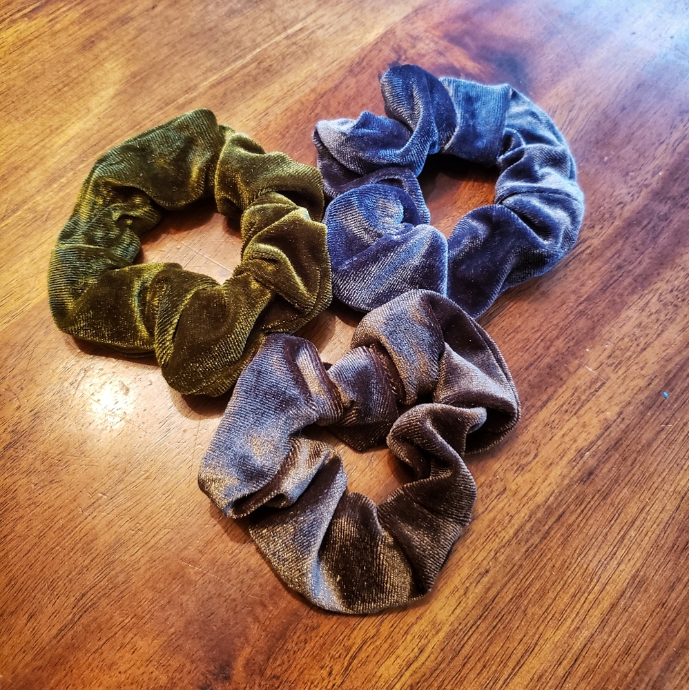 VSCO Girl Scrunchie 3 for $7